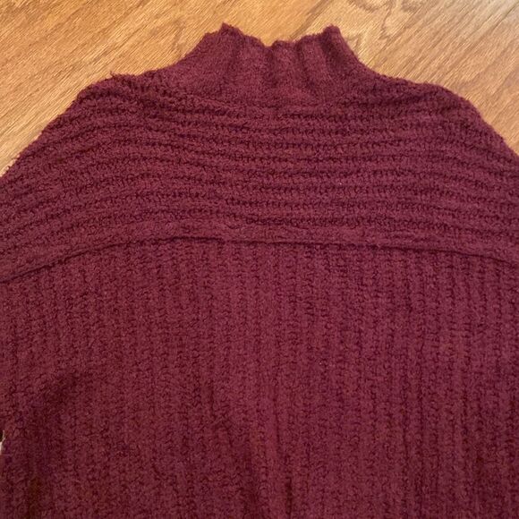 NWT a.n.a oversized, burgundy sweater, super soft size medium - Picture 8 of 10